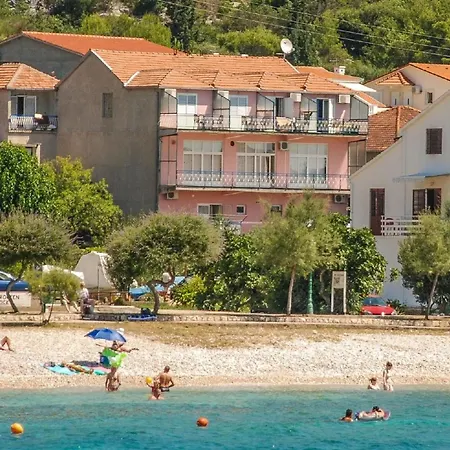 Studio Fuer 3 Personen Ca 35 Qm In Orebic, Dalmatien Sueddalmatien Daire *